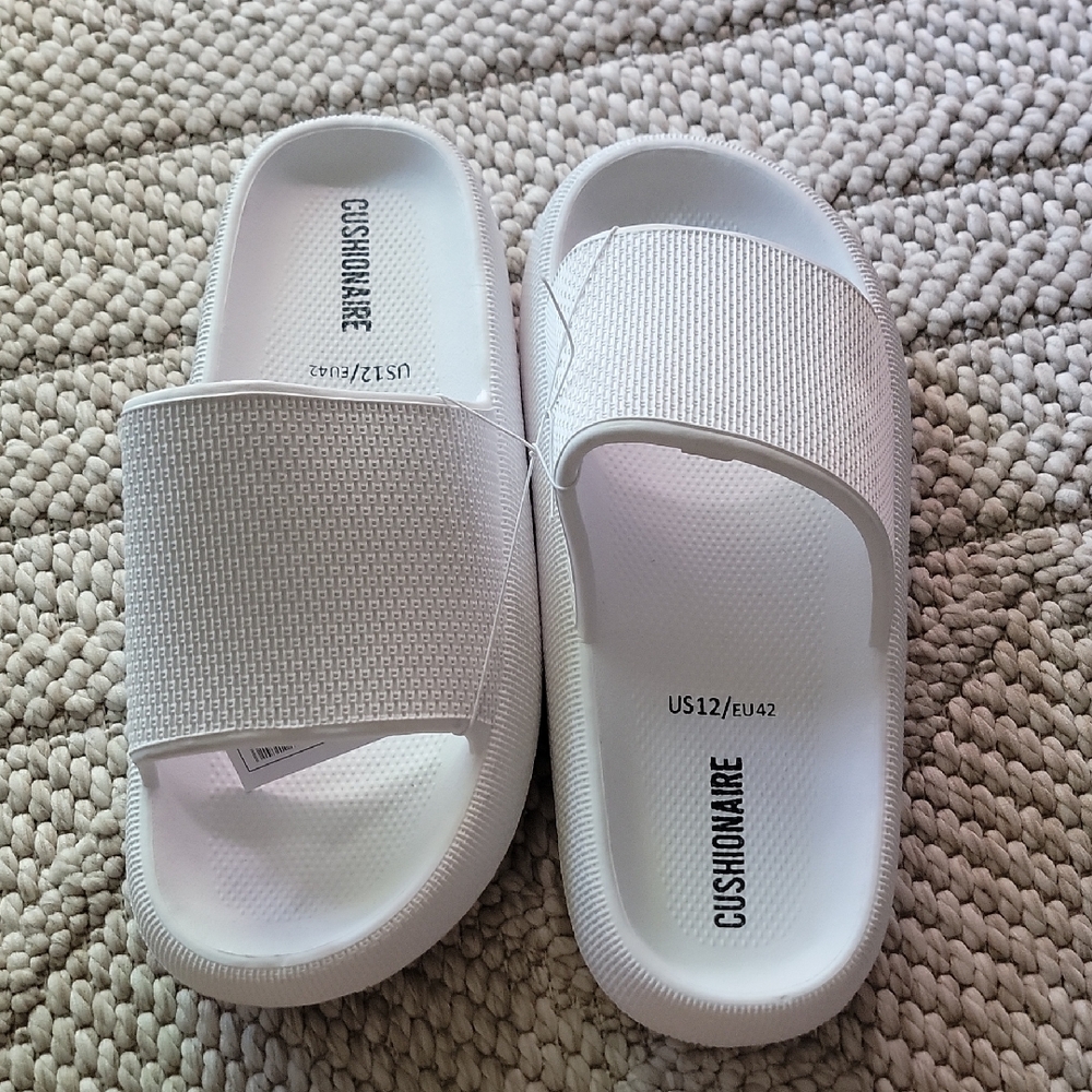 Cushionaire Women's Classic White Sandals